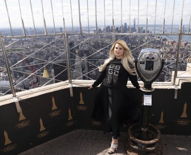Meghan Trainor To Light Up The Empire State Building With Cover Of "I'll Be There For You"