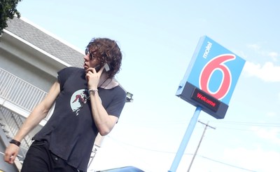 Motel 6 Brings Fans Exclusive Music Experiences With Rock Artist Barns Courtney