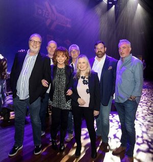 Reba McEntire Returns Home To Universal Music Group Nashville