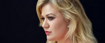 Kelly Clarkson To Host The 2020 Billboard Music Aw­ards!