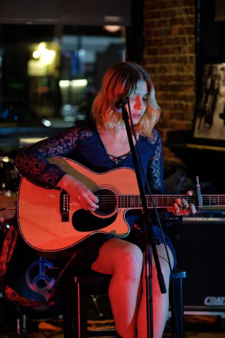 Indie-Pop Songwriter Sophie Debuts With 'Negatives'