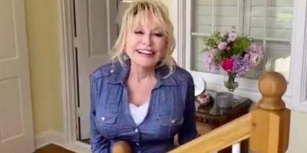 Dolly Parton Delivers Uplifting Message On Twitter