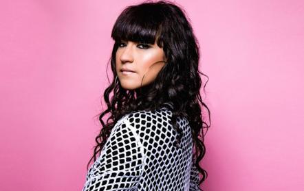 Louise Golbey Releases New Sassy Neo-Soul Single 'Scarlet Woman'