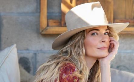 LeAnn Rimes And The Coyote Ugly Megamix