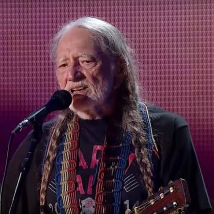 Willie Nelson Pays Homage To Friend & Fellow Icon Frank Sinatra