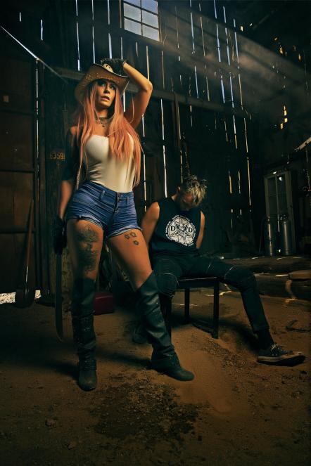 Rue Vox Releases Her Sinister, Official Music Video For "90s Villain"