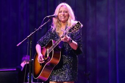 Deana Carter Headlining The Ryman Auditorium To Celebrate The 25th Anniversary Of Her 5X Platinum Debut Album 'Did I Shave My Legs For This?'