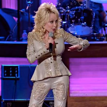 Dolly Announces Dolly Parton - Diamonds & Rhinestones: The Greatest Hits Collection
