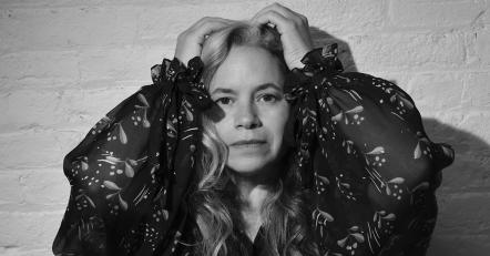 Natalie Merchant Shares Video For "Come On, Aphrodite," From Upcoming Album 'Keep Your Courage'; Announces European Tour