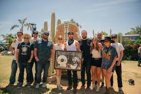 Warren Zeiders Earns RIAA Platinum Certification For Breakthrough Single "Ride The Lightning" & Celebrates 100th Show At Stagecoach