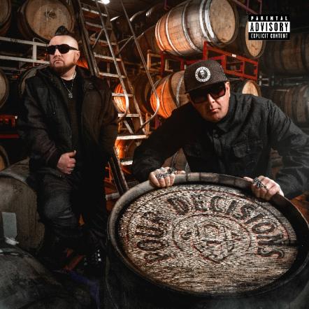 Moonshine Bandits Announce 'Pour Decisions' Headlining Summer Tour Starting June 3, 2023