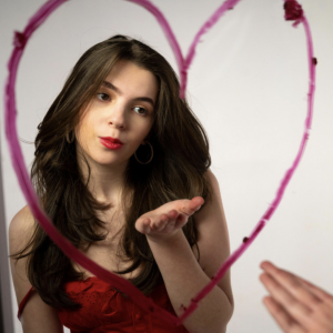 Singer/Songwriter Isabel Mirri Sends Her "Best Valentine" In A New Pop Single